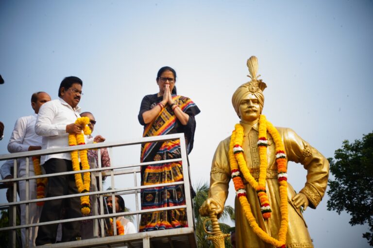 ଜିଲ୍ଲାସ୍ତରୀୟ ମହାରାଜ ଶ୍ରୀ କୃଷ୍ଣଚନ୍ଦ୍ର ଗଜପତି ନାରାୟଣ ଦେବଙ୍କ ୧୩୫ତମ ଜୟନ୍ତୀ ଉତ୍ସବ ମହାସମାରୋହରେ ପାଳିତ