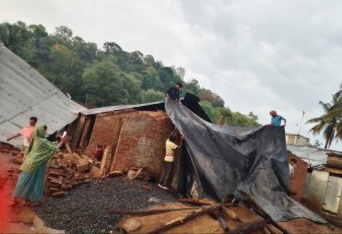 କାଳବୈଶାଖୀର ତାଣ୍ଡବ: କେଉଁଠି ଘର ଭାଙ୍ଗିଲା ତ ଆଉ କେଉଁଠି…।