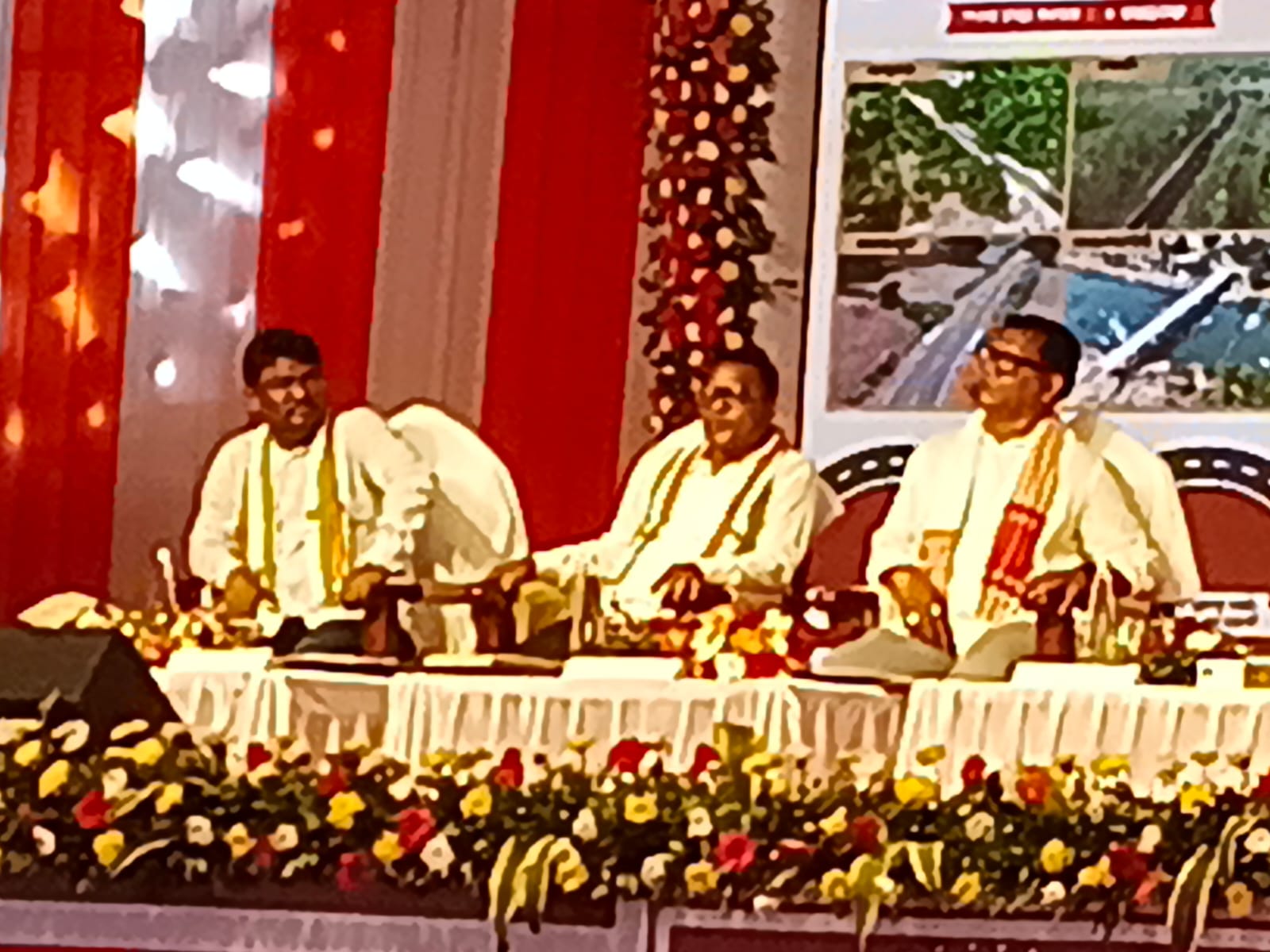 ସରକାରୀ କାର୍ଯ୍ୟକ୍ରମରେ ତିନି କଂଗ୍ରେସ ବିଧାୟକଙ୍କୁ ଅଣଦେଖା ମଞ୍ଚରେ ଭାଷଣ ପାଇଁ ସୁଯୋଗ ଦିଆ ନ ଯିବାକୁ ନେଇ ଅସନ୍ତୋଷ