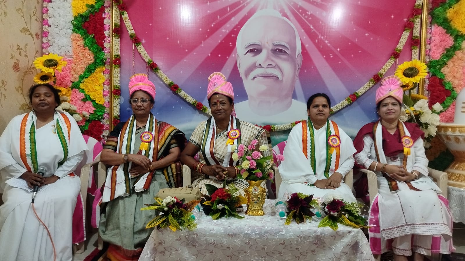 ସେମିଳିଗୁଡା ଇଶ୍ବରୀୟ ବିଶ୍ବ ବିଦ୍ୟାଳୟରେ ମାତୃ ଦିବସ ପାଳିତ।