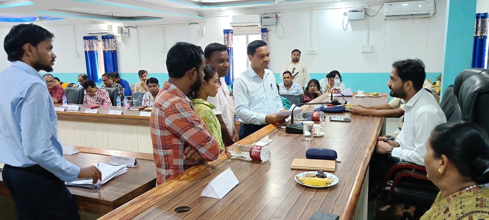ପଦ୍ମପୁର ବ୍ଲକରେ ଯୁଗ୍ମ ଅଭିଯୋଗ ଶୁଣାଣୀ ଶିବିର ଅନୁଷ୍ଠିତ ।