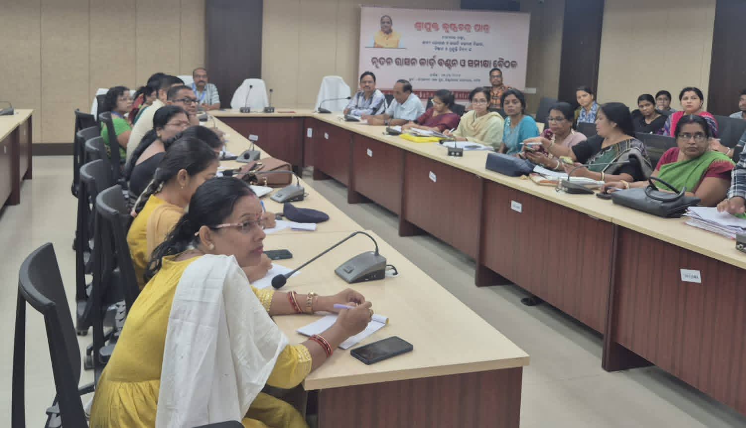 କାର୍ଯ୍ୟକ୍ଷେତ୍ରରେ ମହିଳା ନିର୍ଯାତନା ରୋକିବାକୁ ‘SHe-Box’ ପୋର୍ଟାଲ: ବୌଦ୍ଧରେ ଜିଲ୍ଲାସ୍ତରୀୟ କର୍ମଶାଳା ଅନୁଷ୍ଠିତ l