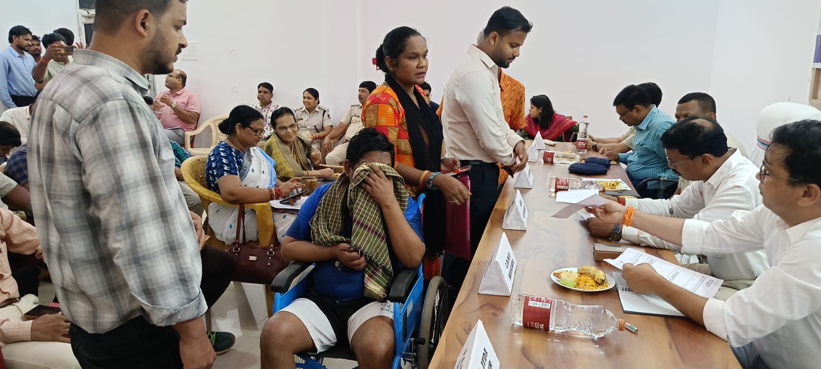 ଗୁଡାରିରେ ଯୁଗ୍ମ ଅଭିଯୋଗ ଶୁଣାଣୀ ଶିବିର ଅନୁଷ୍ଠିତ ।
