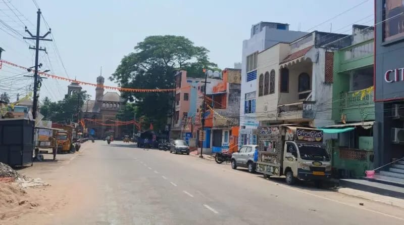 ଅଗ୍ନି ବର୍ଷା ଯୋଗୁଁ ଅସହ୍ୟ ଗରମ ଓ ଗୁଳୁଗୁଳିରେ ଜନସାଧାରଣ ଅତିଷ୍ଠ‌ ।