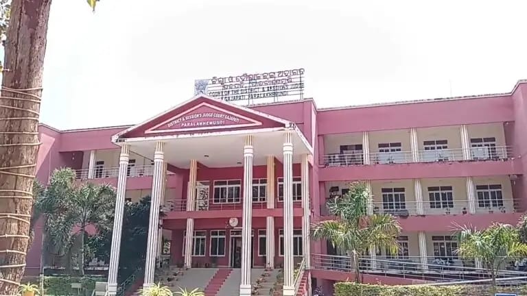 ଅଟୋ ଚାଳକଙ୍କ ଘରେ ପଶି ଚୋରି କରିବା ଘଟଣାରେ ଅଭିଯୁକ୍ତଙ୍କୁ ତିନି ବର୍ଷ ସଜା ସାତମାସରେ ଫଇସଲା କଲେ ଅଦାଲତ।