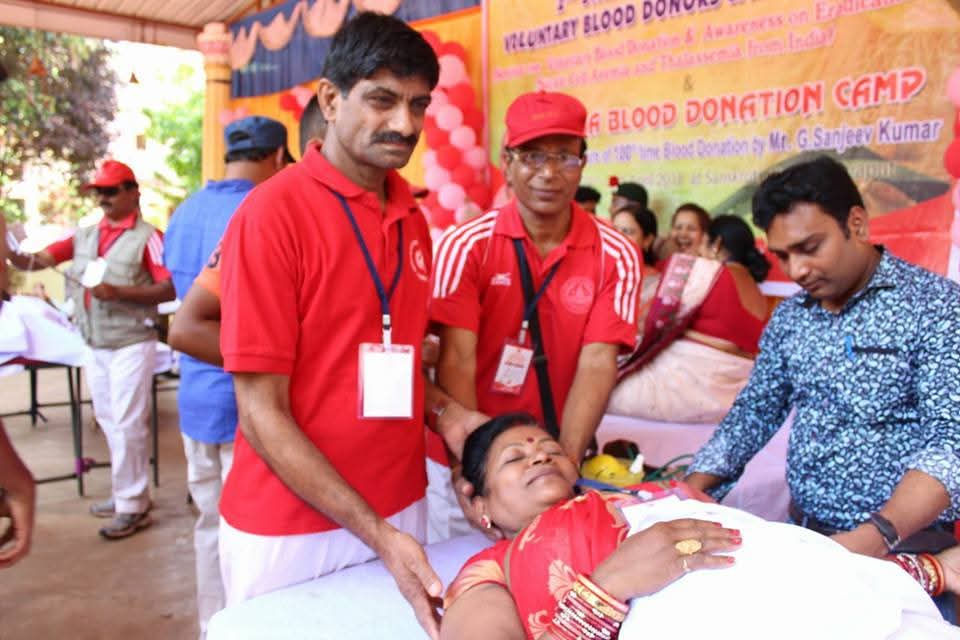 ରକ୍ତଦାନ କରି ଜୀବନର ବାର୍ତ୍ତା ବାଣ୍ଟୁଛନ୍ତି ସ୍ନିଗ୍ଧାରାଣୀ                                   