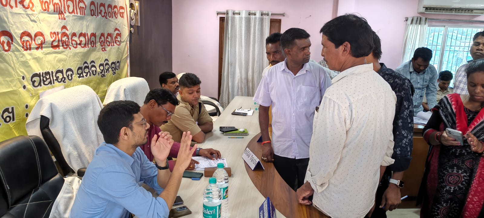 ମୁନିଗୁଡା ବ୍ଲକରେ ଜିଲ୍ଲାପାଳ, ରାୟଗଡଙ୍କ ଯୁଗ୍ମ ଅଭିଯୋଗ ଶୁଣାଣୀ ଶିବିର ଅନୁଷ୍ଠିତ 