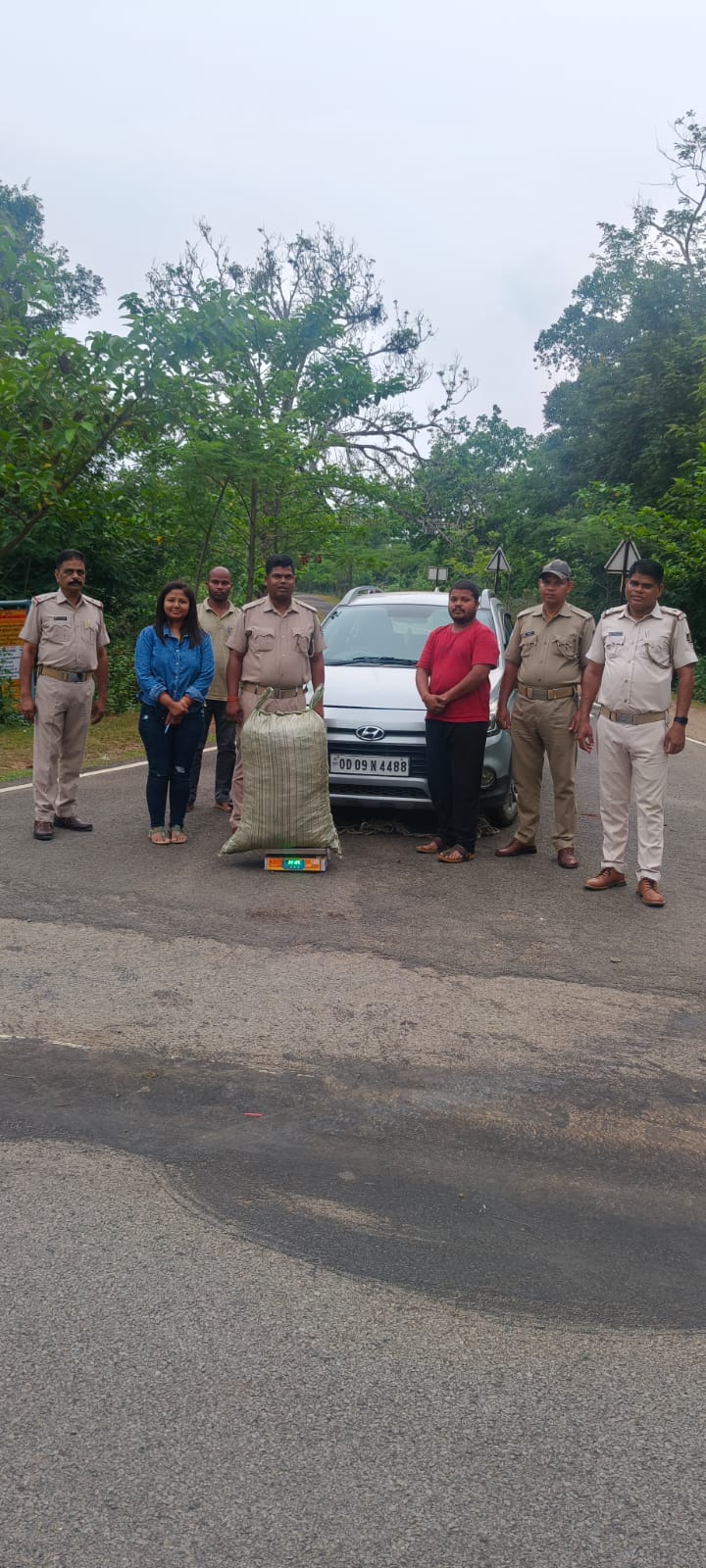 କନ୍ଧମାଳରେ ୨୨ କେଜି ଗଞ୍ଜେଇ ଜବତ, ଚାଲାଣକାରୀ ଗିରଫ