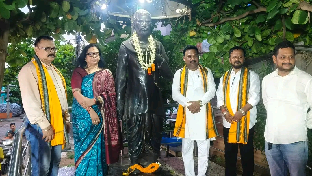 ଗଞ୍ଜାମ ଜିଲ୍ଲା "ବିକାଶର ଧାରା ଓଡିଶା ସାରା"କାର୍ଯ୍ୟକ୍ରମ ସହିତ ବିଭିନ୍ନ ଉନ୍ନୟନ ମୂଳକ କାର୍ଯ୍ୟ ଶୁଭାରମ୍ଭ ଓ କସ୍ତୁରୀଙ୍କୁ ସମ୍ବର୍ଦ୍ଧନା।
