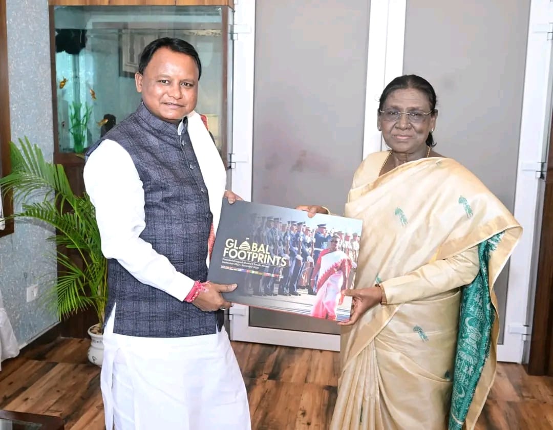ଗଞ୍ଜାମର ଆର୍ମି ଏୟାର ଡିଫେନ୍ସ କଲେଜରେ ରାଷ୍ଟ୍ରପତି ଦ୍ରୌପଦୀ ମୁର୍ମୁ ଓ ମୁଖ୍ୟମନ୍ତ୍ରୀ ମୋହନ ଚରଣ ମାଝୀ