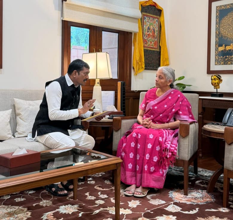 ପଦ୍ମପୁର ଉପଖଣ୍ଡ ପାଇଁ କେବିକେ ଢାଞ୍ଚାରେ ସ୍ୱତନ୍ତ୍ର ବିକାଶ ପ୍ୟାକେଜ୍ ଦାବି*- କେନ୍ଦ୍ର ଅର୍ଥମନ୍ତ୍ରୀଙ୍କୁ ସାଂସଦ ପ୍ରଦୀପ ପୁରୋହିତଙ୍କ ଦୃଢ଼ ଦାବି