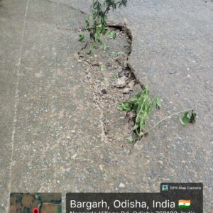 ରେମଣ୍ଡା ରୁ ମହୁଲପାଲି ପ୍ରଧାନମନ୍ତ୍ରୀ ରାସ୍ତା ରେ ଗର୍ତ୍ତ ମରାମତି ପାଇଁ ଜନସାଧାରଣକଂ ଦାବି ହେଉଛି।