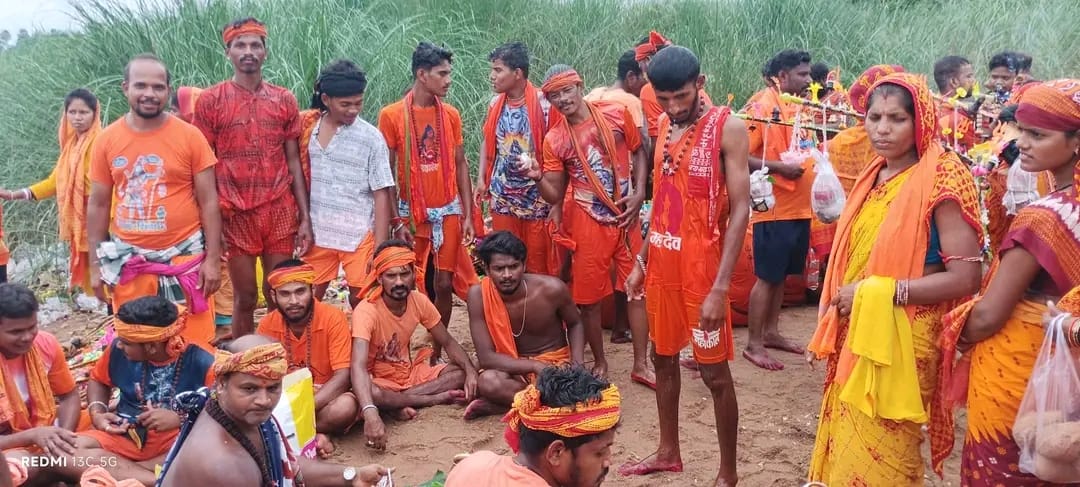 ଗଞ୍ଜାମ ଜିଲ୍ଲା ଆସିକାରେ ବୋଲ୍ ବମ୍ ଭକ୍ତଙ୍କ ଭିଡ଼
