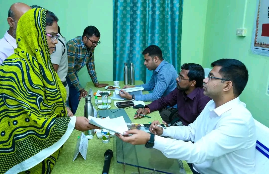 ଗଞ୍ଜାମ ଜିଲ୍ଲା ସାନଖେମୁଣ୍ଡିରେ ଜିଲ୍ଲାସ୍ତରୀୟ ଯୁଗ୍ମ ଜନଶୁଣାଣି ଶିବିର