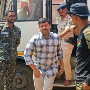 ଜେଲ୍‌ରୁ ମୁକୁଳିଲେ ମାଓନେତା ଆଜାଦ୍: ୧୫ ବର୍ଷରୁ ଅଧିକ ଜେଲ୍ ଦଣ୍ଡ ପରେ…