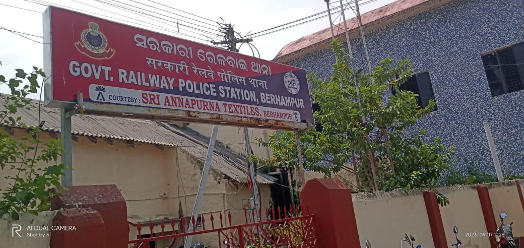 ଛୁରୀ ଦେଖାଇ ଲୁଟ୍ ଅଭିଯୁକ୍ତ କୋର୍ଟ ଚାଲାଣ।