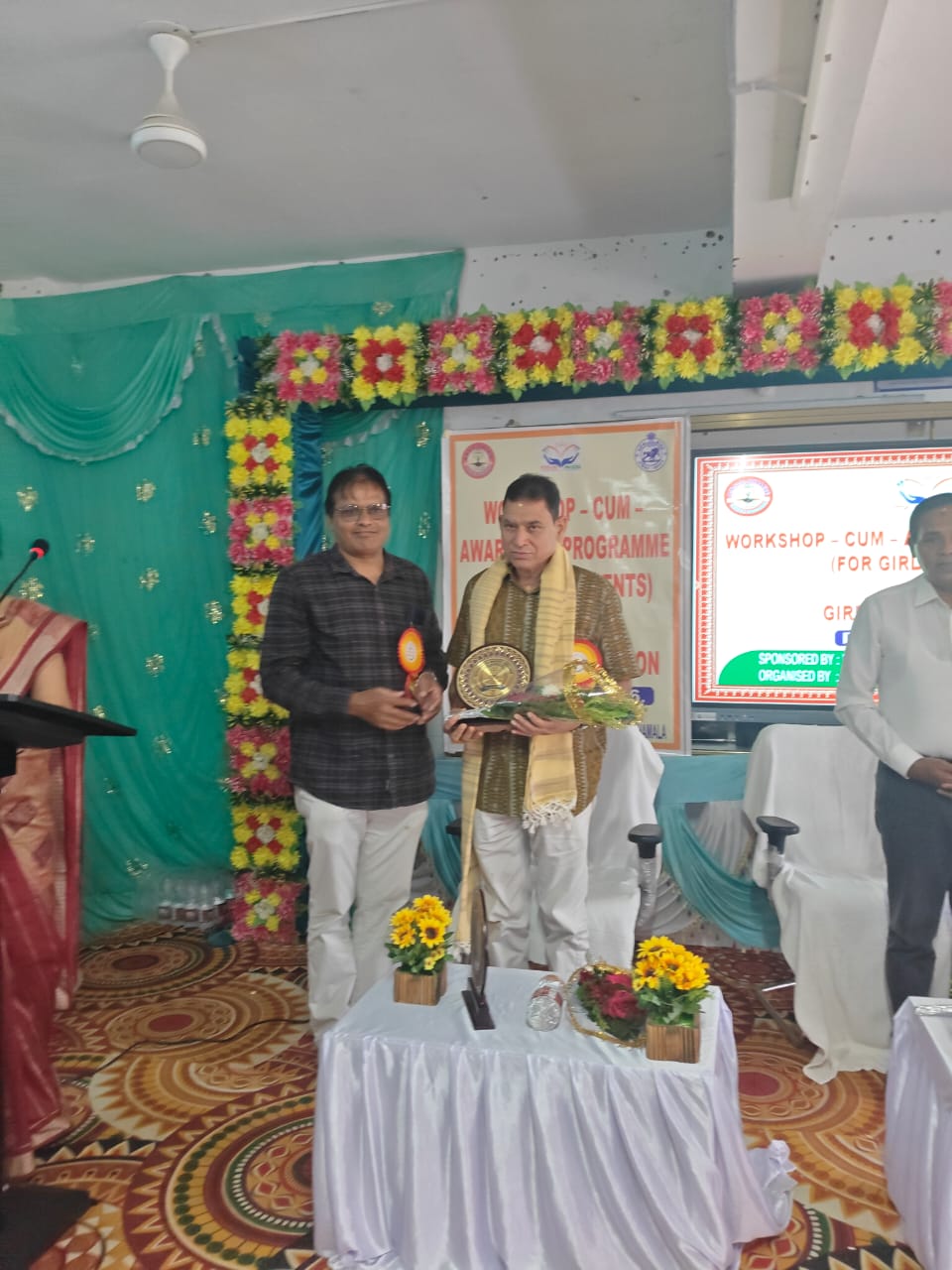 ଟିକାବାଲି କଲେଜ ରେ ଶିଶୁକନ୍ୟା ସୁରକ୍ଷା କର୍ମଶାଳା ଅନୁଷ୍ଠିତ...